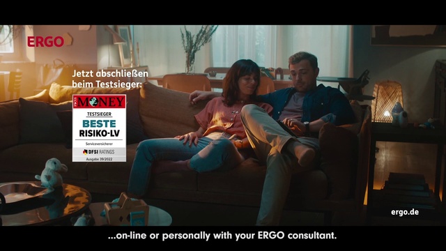 Video Reference: Comfort, Flash photography, Couch, Fun, Event, Font, Screenshot, Conversation, Photo caption, Sitting