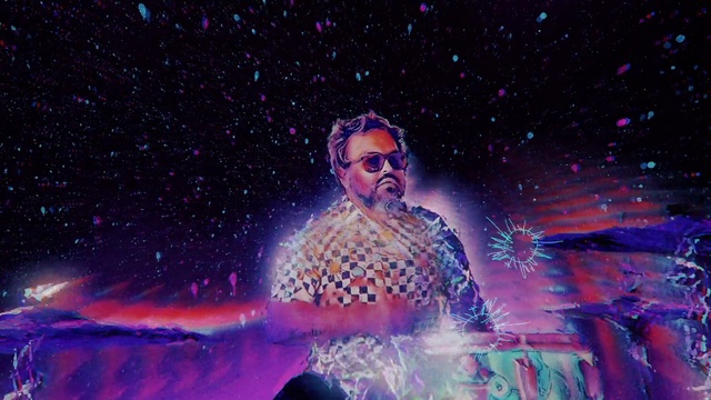 Video Reference: Sunglasses, Purple, Entertainment, Goggles, Artist, Performing arts, Concert, Music artist, Music, Visual effect lighting