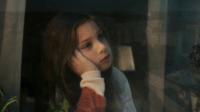 Video Reference: Nose, Cheek, Lip, Eyebrow, Eyelash, Flash photography, Jaw, Gesture, Happy, Long hair