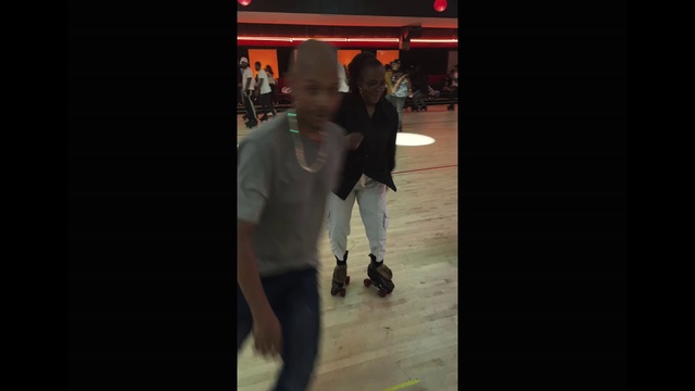 Video Reference: Flash photography, Gesture, Tints and shades, Font, Event, Display device, Flooring, Fun, Multimedia, Visual arts