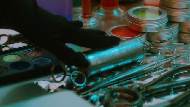 Video Reference: Green, Adhesive, Office supplies, Material property, Cable, Engineering, Electric blue, Wire, Electronic device, Electrical wiring