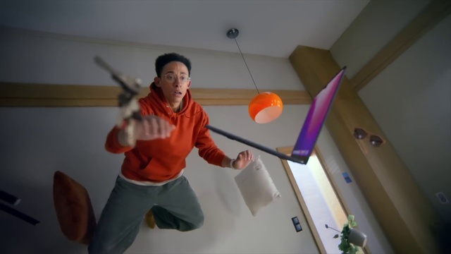 Video Reference: Shoulder, Sleeve, Gesture, Elbow, Plant, Ceiling, Space, Fun, T-shirt, Balance