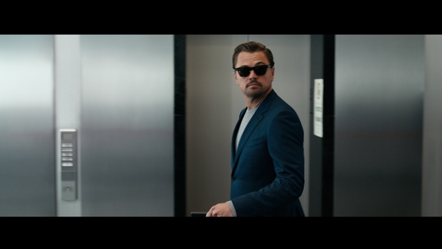 Video Reference: Vision care, Flash photography, Sleeve, Sunglasses, Eyewear, Collar, Goggles, Font, Dress shirt, Gadget