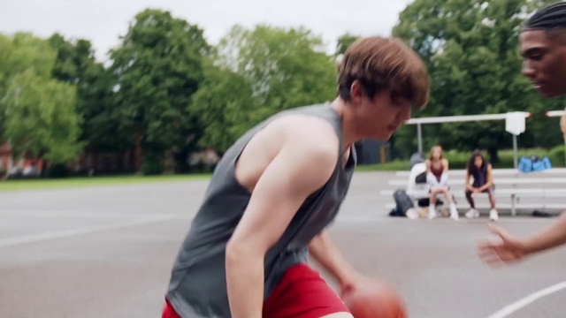Video Reference: Active tank, Sports uniform, Undershirt, Vest, Tree, Shorts, Knee, Sleeveless shirt, Elbow, Sky