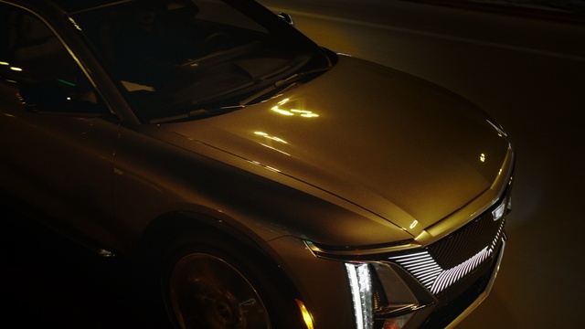 Video Reference: Wheel, Tire, Car, Vehicle, Automotive lighting, Hood, Grille, Automotive tire, Automotive design, Headlamp