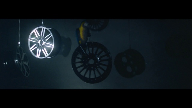 Video Reference: Automotive tire, Automotive lighting, Tire, Font, Wheel, Rim, Circle, Electric blue, Bicycle wheel, Automotive design