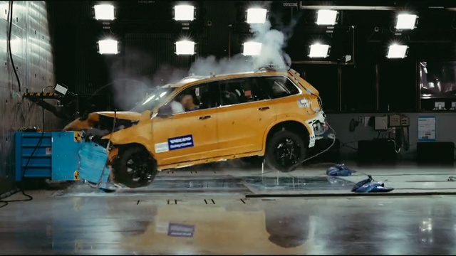 Video Reference: Tire, Wheel, Vehicle, Car, Automotive tire, Hood, Automotive lighting, Automotive design, Motor vehicle, Alloy wheel