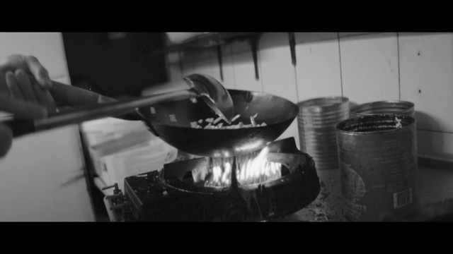 Video Reference: Gas stove, Flash photography, Cookware and bakeware, Stove, Cooktop, Cooking, Gas, Kitchen utensil, Font, Heat