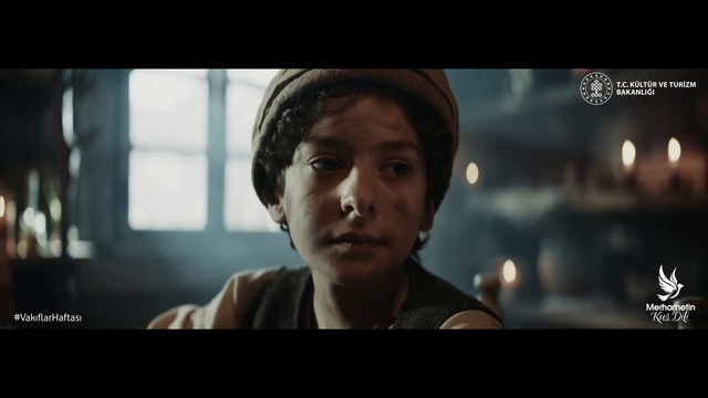 Video Reference: Eyebrow, Flash photography, Jaw, Movie, Black hair, Cap, Midnight, Darkness, Helmet, Photo caption