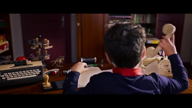 Video Reference: Audio equipment, Engineering, Electronic device, Computer keyboard, Machine, Event, Office supplies, Gadget, T-shirt, Office equipment