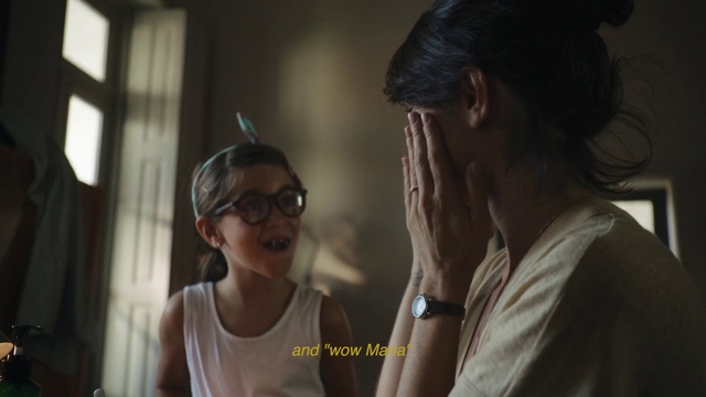 Video Reference: Glasses, Watch, Vision care, Flash photography, Gesture, Eyewear, Street fashion, Fun, T-shirt, Fashion design