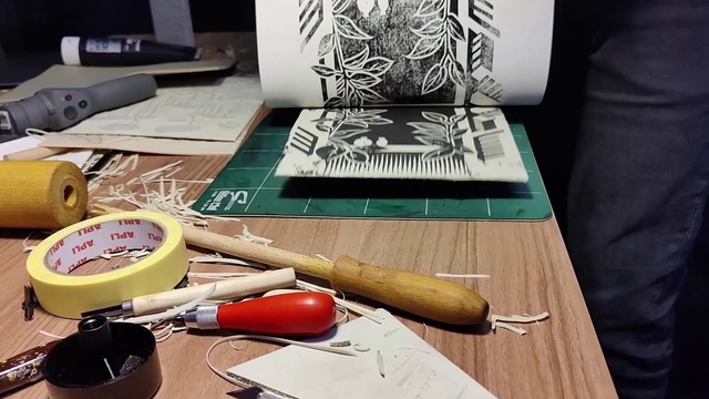Video Reference: Table, Brush, Wood, Textile, Cosmetics, Paint brush, Paint, Lipstick, Wood stain, Writing implement