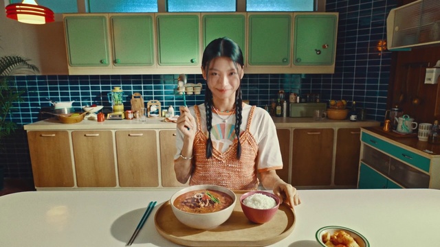 Video Reference: Food, Tableware, Cabinetry, Countertop, Dishware, Kitchen, Recipe, Smile, Plate, Tap