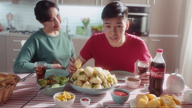 Video Reference: Food, Tableware, Table, Plate, Ingredient, Recipe, Dish, Cuisine, Bottle, Sharing