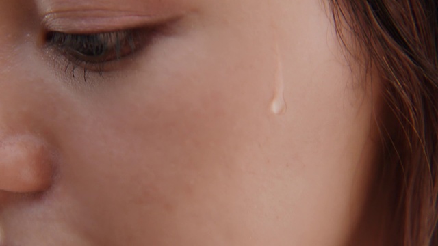 Video Reference: Nose, Cheek, Eyelash, Flesh, Wrinkle, No expression