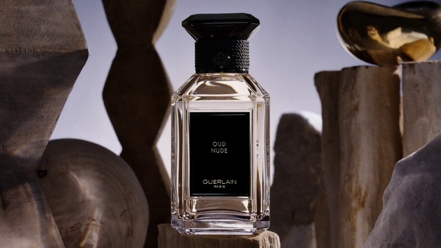 Video Reference: Perfume, Liquid, Bottle, Fluid, Glass bottle, Drink, Rectangle, Alcoholic beverage, Font, Solution