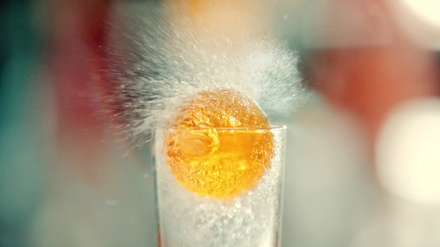 Video Reference: Liquid, Fluid, Drink, Juice, Cocktail, Classic cocktail, Highball glass, Soft drink, Glass, Close-up
