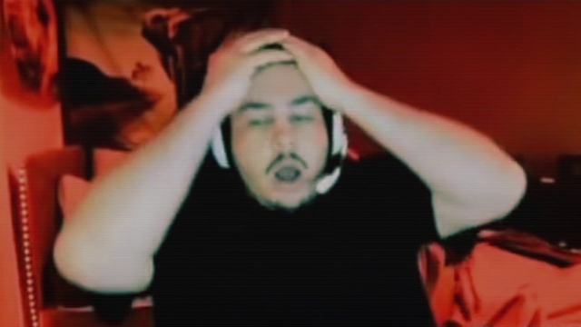 Video Reference: Arm, Mouth, Flash photography, Gesture, Finger, Thumb, Cool, T-shirt, Elbow, Fun