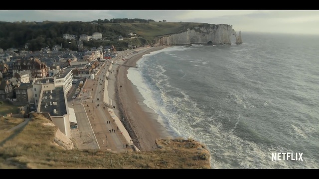Video Reference: Water, Sky, Coastal and oceanic landforms, Beach, Terrain, Landscape, Horizon, Headland, Slope, Wind wave