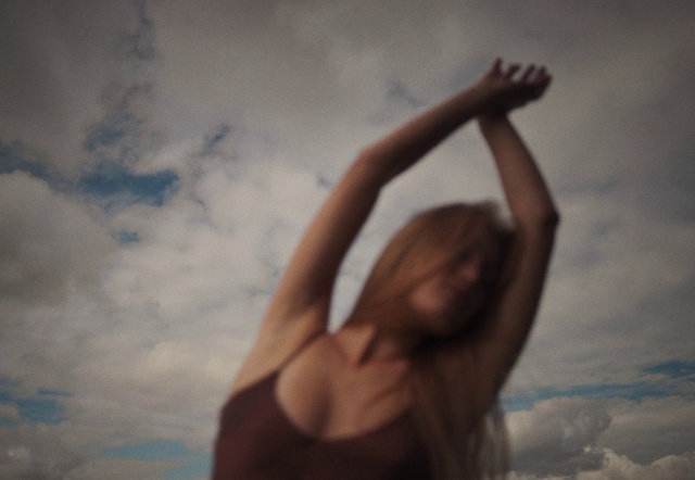 Video Reference: Hair, Cloud, Sky, Hand, Hairstyle, Arm, Shoulder, People in nature, Flash photography, Happy