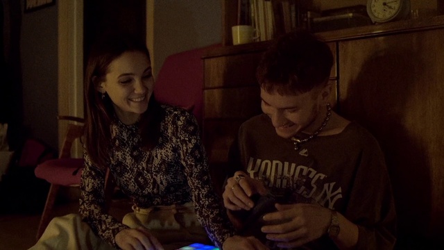 Video Reference: Smile, Happy, Iris, Interaction, Fun, Friendship, Event, T-shirt, Tableware, Sitting