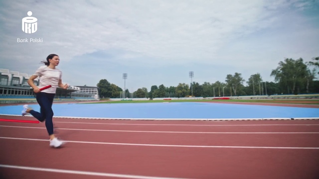 Video Reference: Cloud, Sky, Track and field athletics, Shorts, Race track, Middle-distance running, Tree, Grass, Leisure, Heptathlon