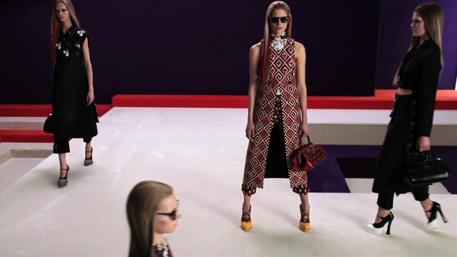 Video Reference: Footwear, Joint, Shoe, Outerwear, Runway, Textile, Entertainment, Performing arts, Dress, Waist