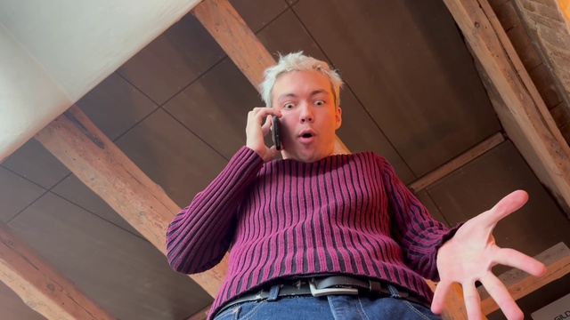 Video Reference: Shoulder, Mouth, Gesture, Wood, Chair, Leisure, Fun, Comfort, Happy, Magenta