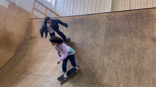 Video Reference: Footwear, Sports equipment, Wheel, Outdoor recreation, Rolling, Skateboarder, Recreation, Skateboard, Sports, Leisure