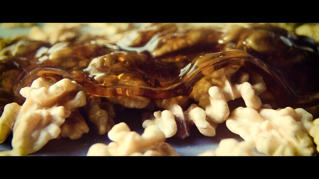 Video Reference: Jaw, Food, Ingredient, Wood, Close-up, Dish, Jewellery, Cuisine, Fashion accessory, Recipe