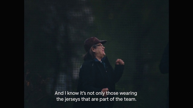 Video Reference: Flat cap, Flash photography, Cap, Font, Event, Entertainment, Baseball cap, Darkness, Performing arts, Hat