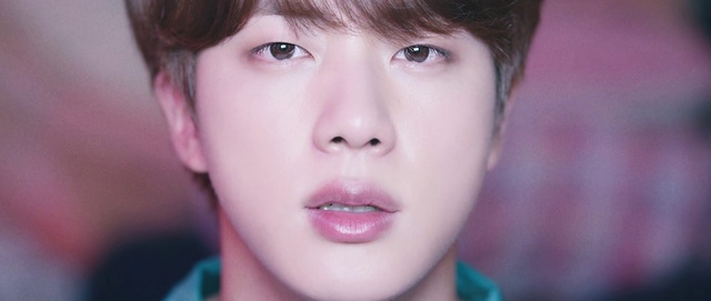 Video Reference: Forehead, Nose, Hair, Cheek, Skin, Lip, Eye, Eyelash, Mouth, Purple