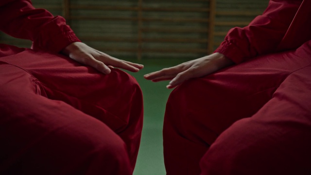 Video Reference: Joint, Hand, Arm, Shoulder, Textile, Window, Gesture, Comfort, Pink, Magenta