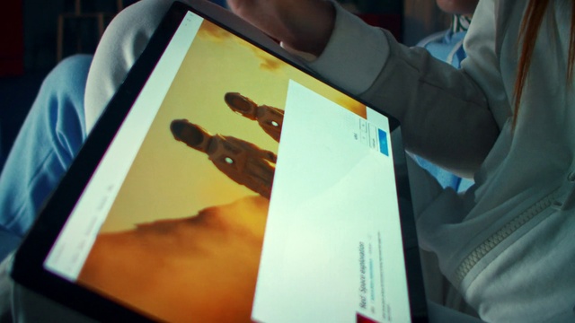Video Reference: Computer, Netbook, Product, Tablet computer, Communication Device, Gadget, Portable communications device, Gesture, Personal computer, Mobile device