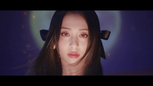 Video Reference: Nose, Lip, Eyelash, Lipstick, Flash photography, Human body, Jaw, Neck, Iris, Gesture