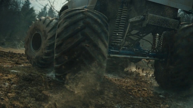 Video Reference: Tire, Wheel, Land vehicle, Vehicle, Automotive tire, Tread, Motor vehicle, Off-road racing, Synthetic rubber, Car