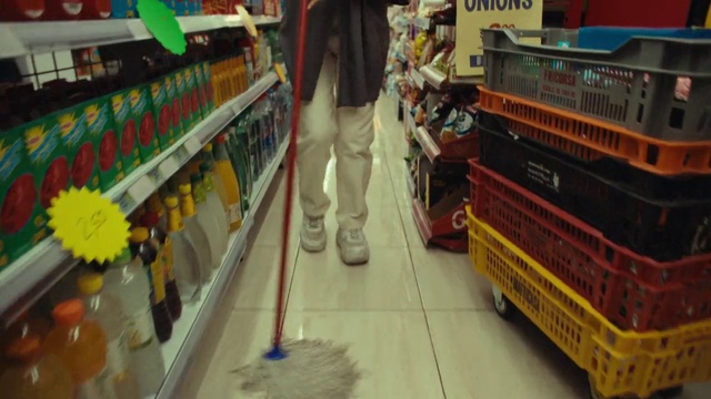 Video Reference: Footwear, Product, Customer, Retail, Shopping, Flooring, Convenience store, Wood, Vehicle, Shopping cart