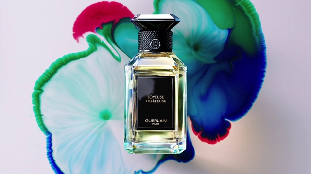 Video Reference: Perfume, Liquid, Bottle, Green, Fluid, Plant, Drinkware, Glass bottle, Plastic bottle, Font