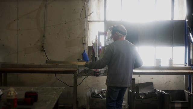 Video Reference: Window, Gas, Engineering, Machine, Tradesman, Job, Event, Electrical wiring, T-shirt, Room