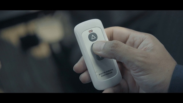 Video Reference: Mobile phone, Telephony, Communication Device, Gesture, Finger, Portable communications device, Gadget, Audio equipment, Mobile device, Thumb