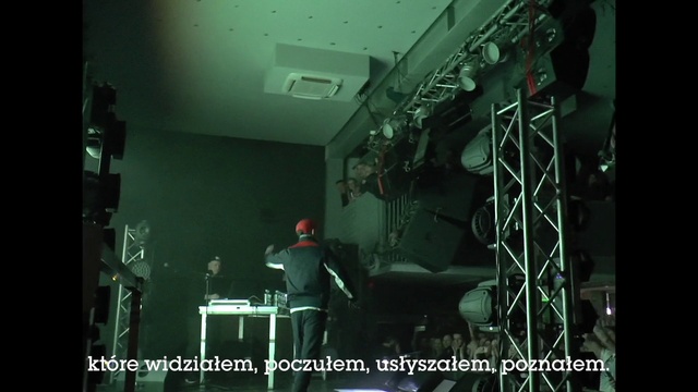 Video Reference: Flash photography, Entertainment, Musical instrument, Musician, Event, Stage, Performing arts, Darkness, Music, Font