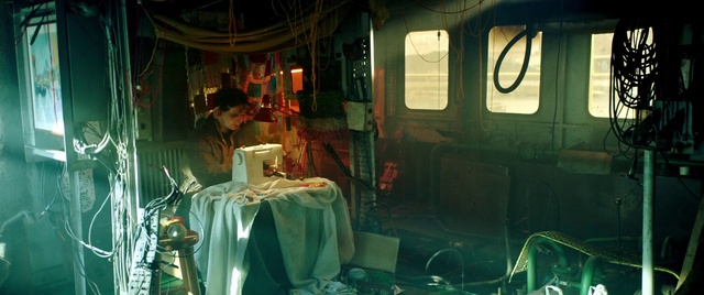 Video Reference: Window, Motor vehicle, Technology, Urban area, Automotive lighting, Room, Event, City, Machine, Tree