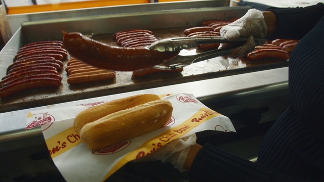 Video Reference: Food, Ingredient, Staple food, Fast food, Dish, Cuisine, Baked goods, Diot, Kaszanka, Sausage