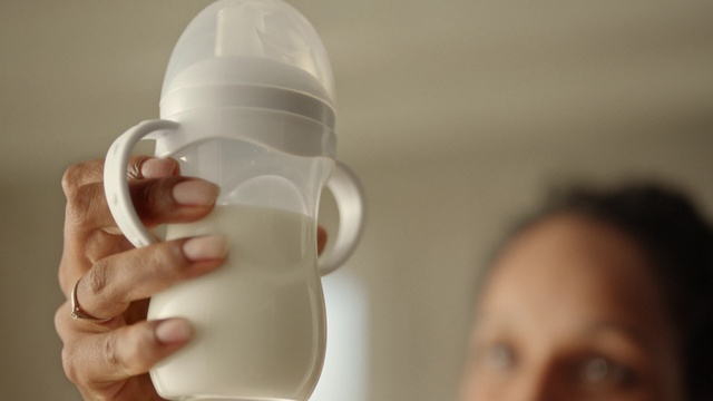 Video Reference: Drinkware, Tableware, Arm, Cup, Coffee cup, Serveware, Gesture, Eyelash, Finger, Toy