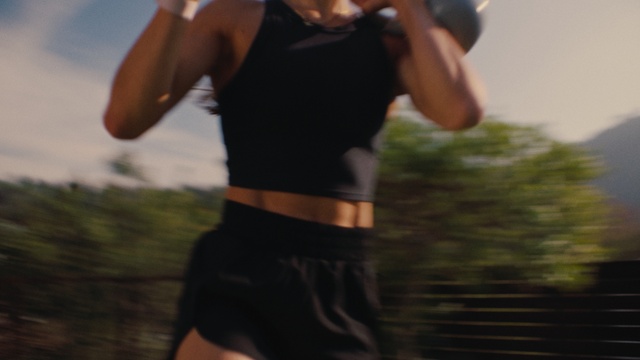 Video Reference: Shorts, Sleeve, Gesture, Sky, Waist, Knee, Sportswear, Flash photography, Thigh, Grass