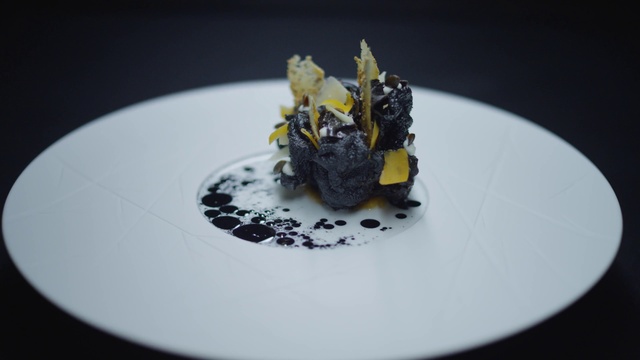 Video Reference: Food, Tableware, Dishware, Recipe, Ingredient, Cake, Serveware, Plate, Cuisine, Dish