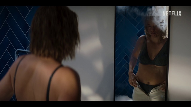 Video Reference: Joint, Chin, Shoulder, Arm, Neck, Flash photography, Eyelash, Jaw, Gesture, Brassiere
