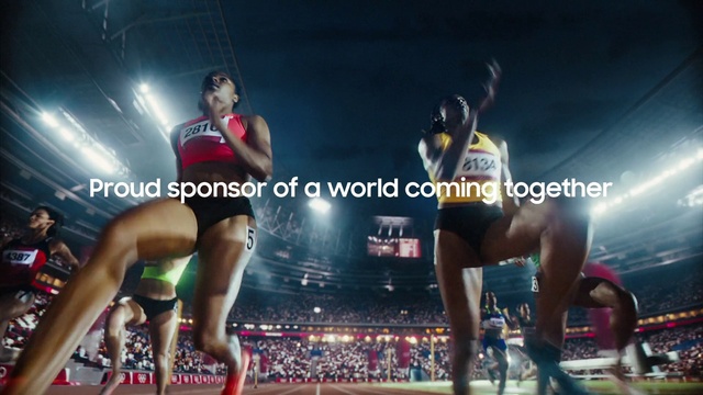 Video Reference: Shorts, Muscle, Leg, Player, Thigh, Sports uniform, Entertainment, Fan, Performing arts, Sportswear