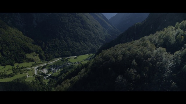 Video Reference: Mountain, Plant, Natural landscape, Highland, Slope, Atmospheric phenomenon, Terrain, Mountainous landforms, Landscape, Sky