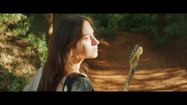 Video Reference: Hairstyle, People in nature, Flash photography, Plant, Wood, Happy, Sunlight, Grass, Fawn, Tree